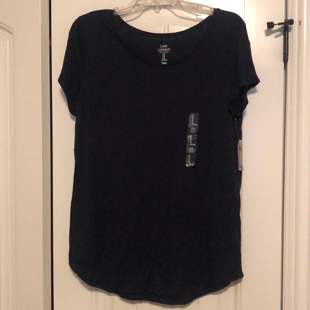 Gap tee